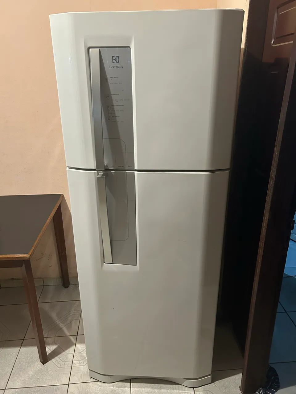 Geladeira Electrolux SEM O COMPRESSOR  - Foto 3
