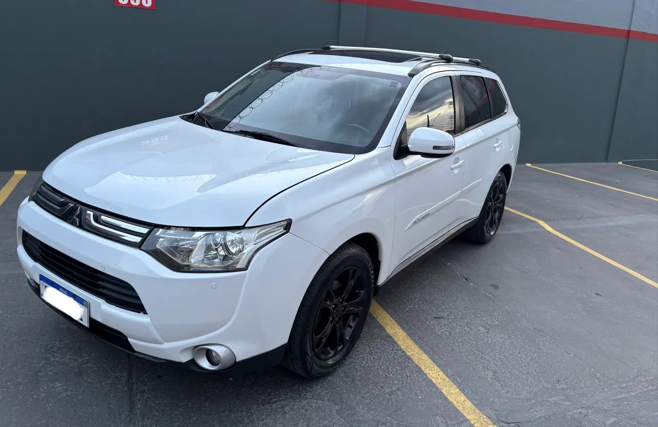 Mitsubishi Outlander OUTLANDER 2.0 16V 160cv Aut. 2015