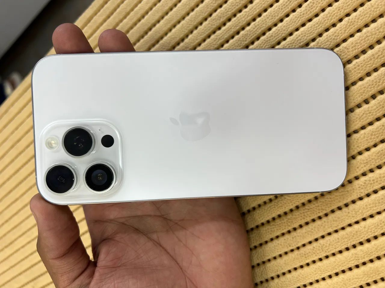 iPhone 16 pro Max de 512 gigas todo original 