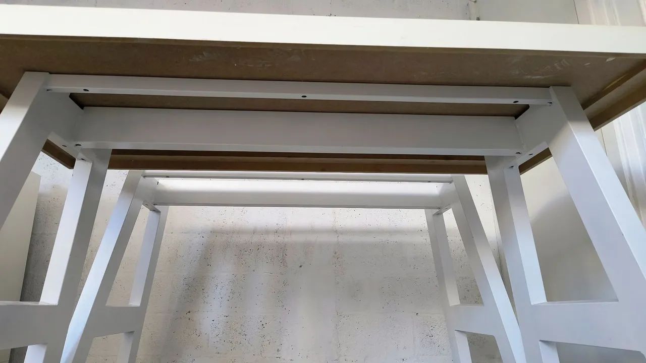 Mesa de MDF com pé de ferro  - Foto 4
