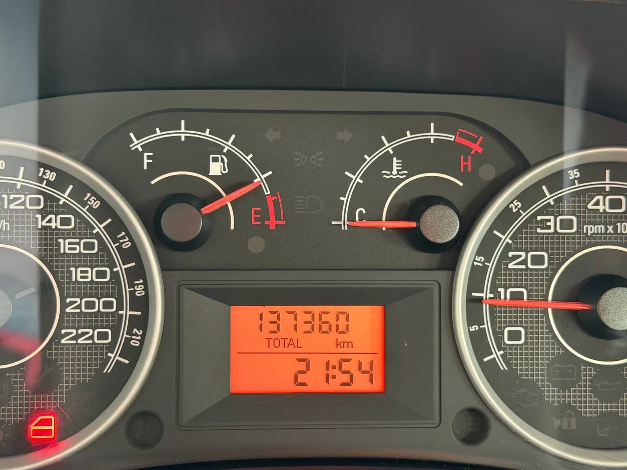 Fiat Idea Attractive 1.4 Fire Flex 8V 5P 2015 - Foto 3