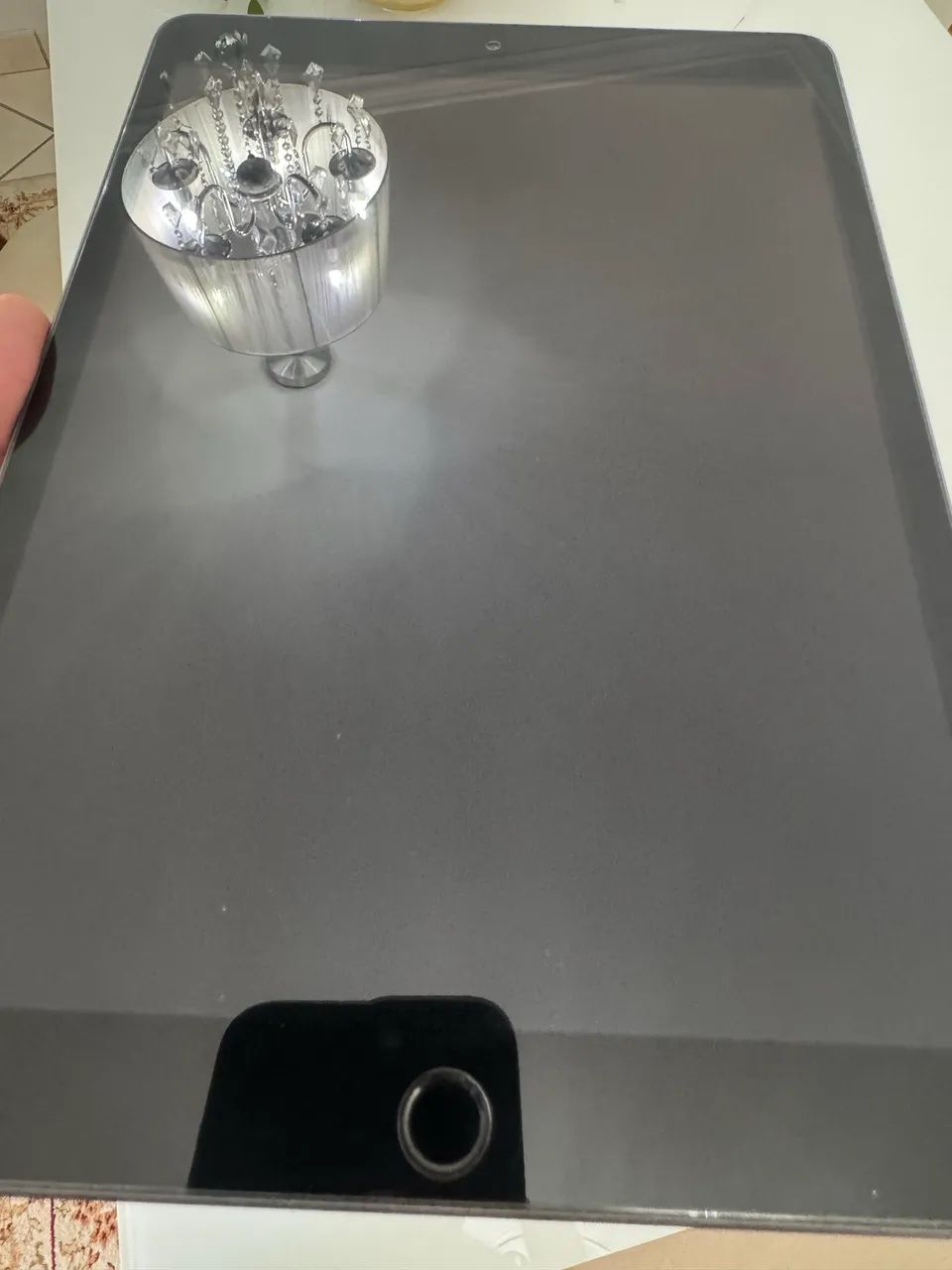 iPad 7ª Geração - Com caixa e cabo de carregador  - Foto 5
