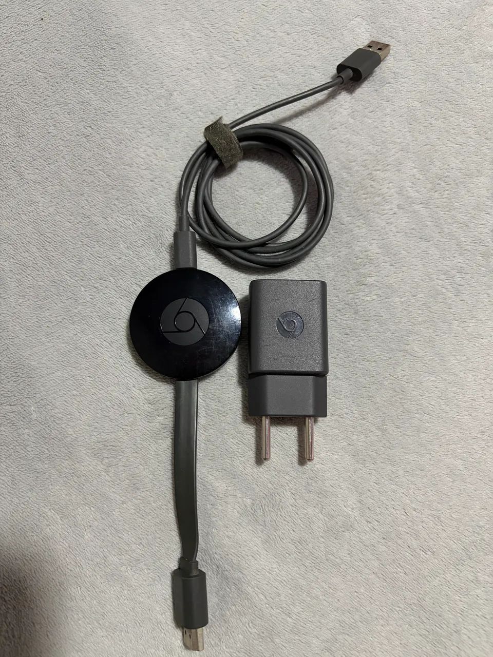Google Chromecast (1ª geração), modelo H2G2-42, preto. - Foto 2