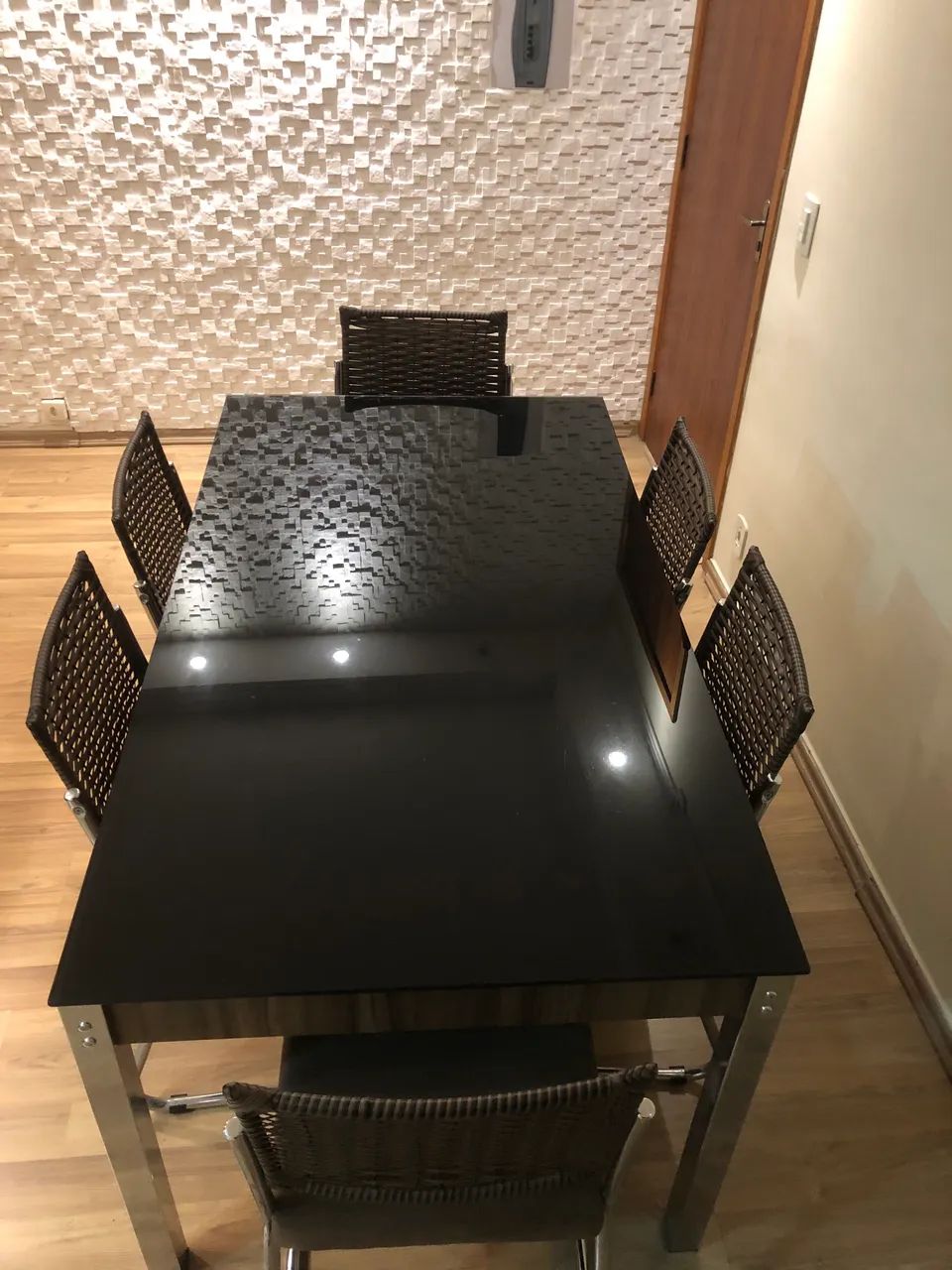 Mesa de vidro com 6 cadeiras - Foto 3
