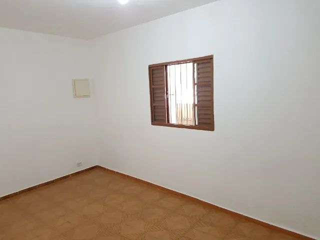 CASA TÉRREA PERTO DO METRÔ - Foto 3