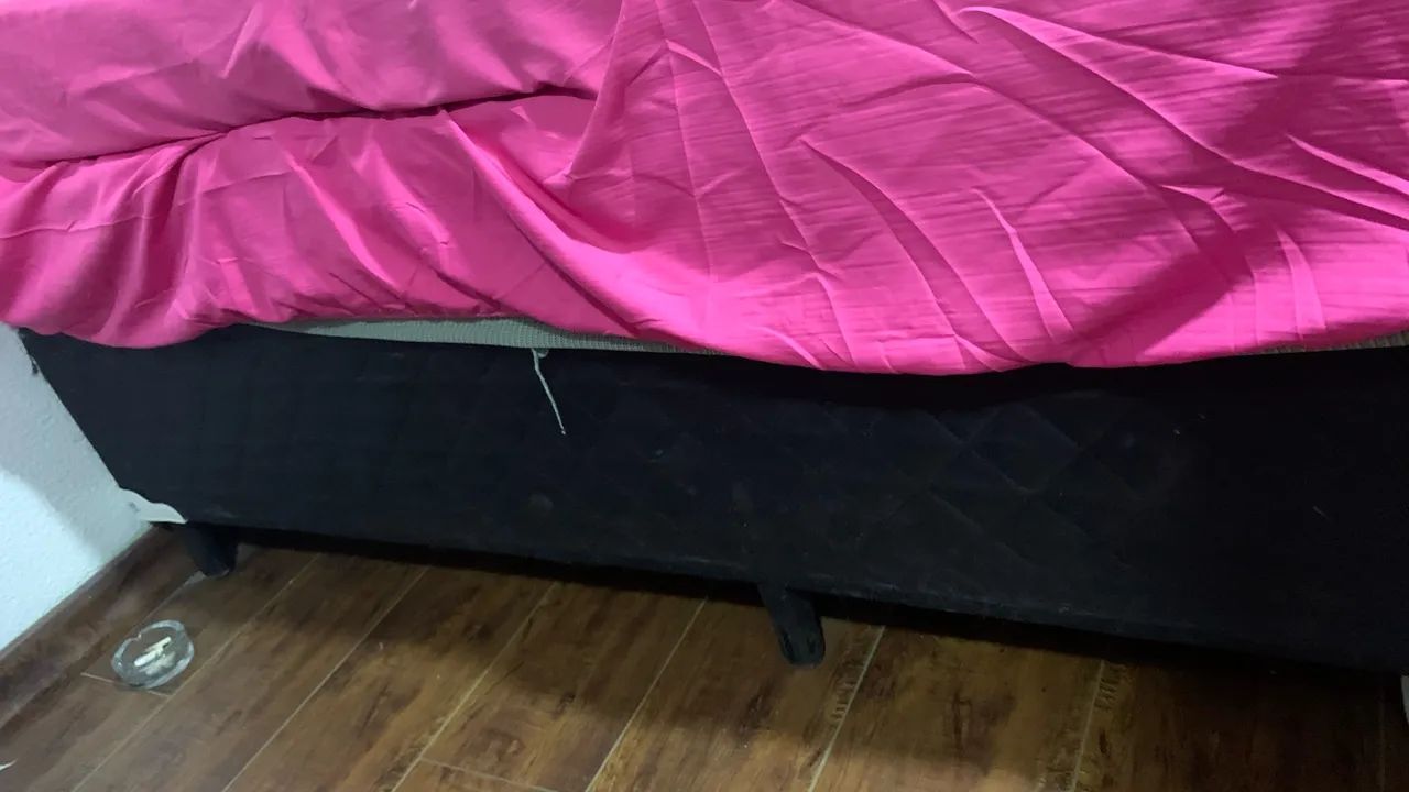 Cama box com colchão 