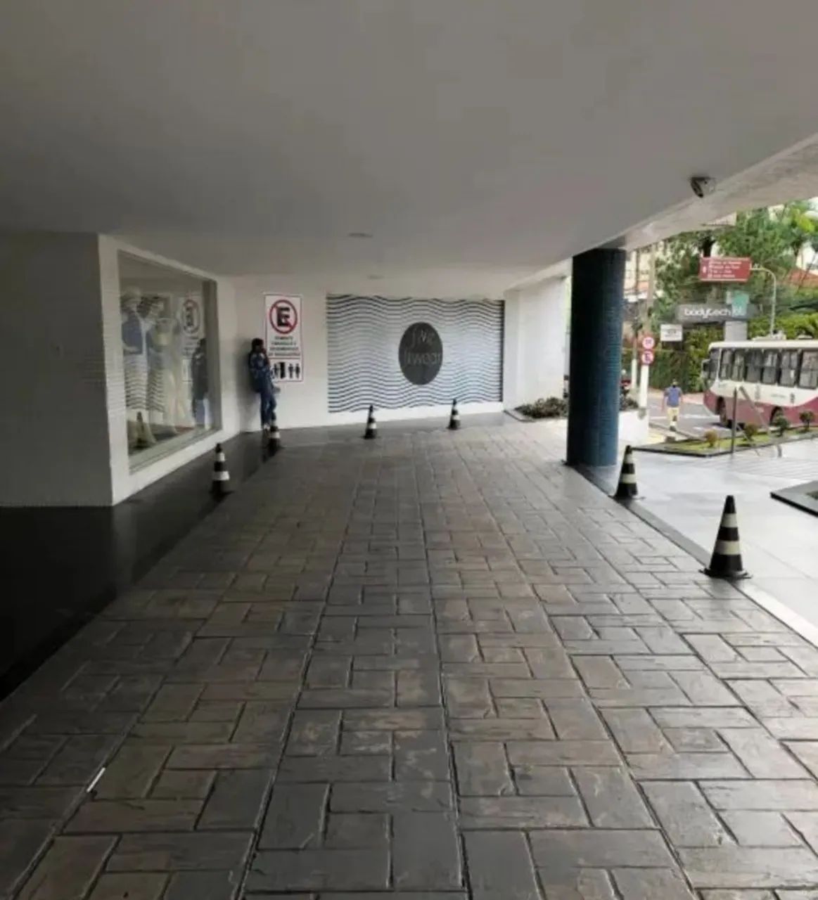 Vendo excelente sala comercial no Bolonha - Foto 3