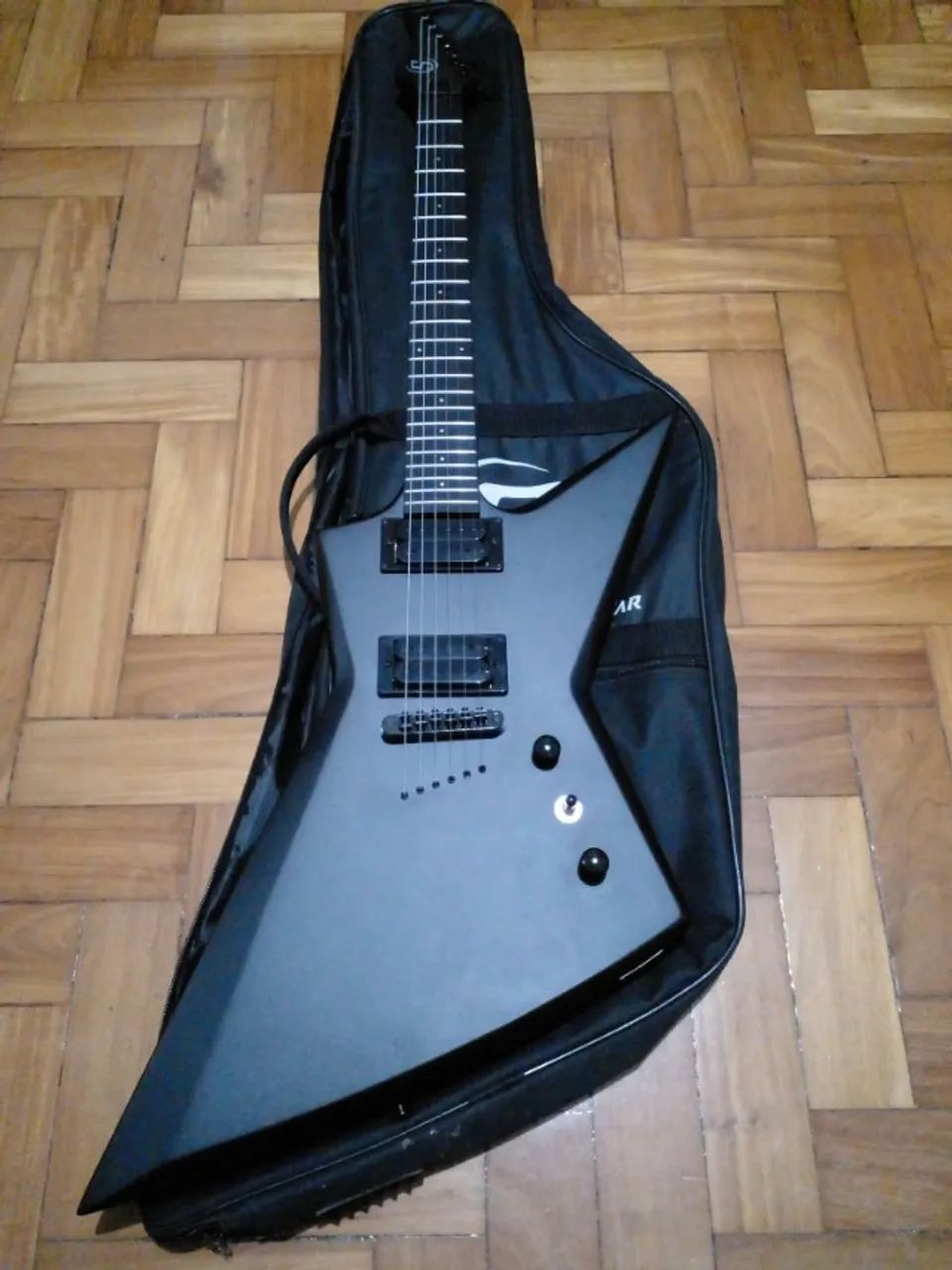 Guitarra S by Solar Explorer 