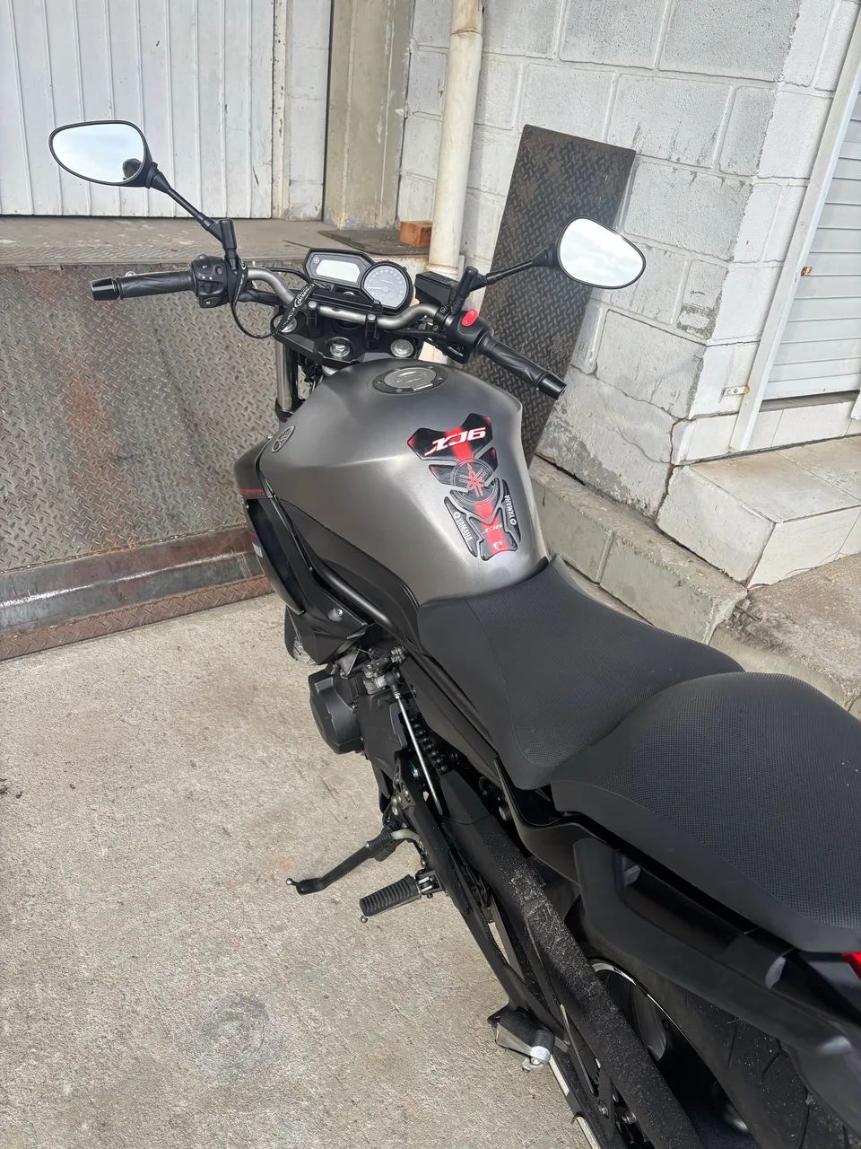 Moto Top