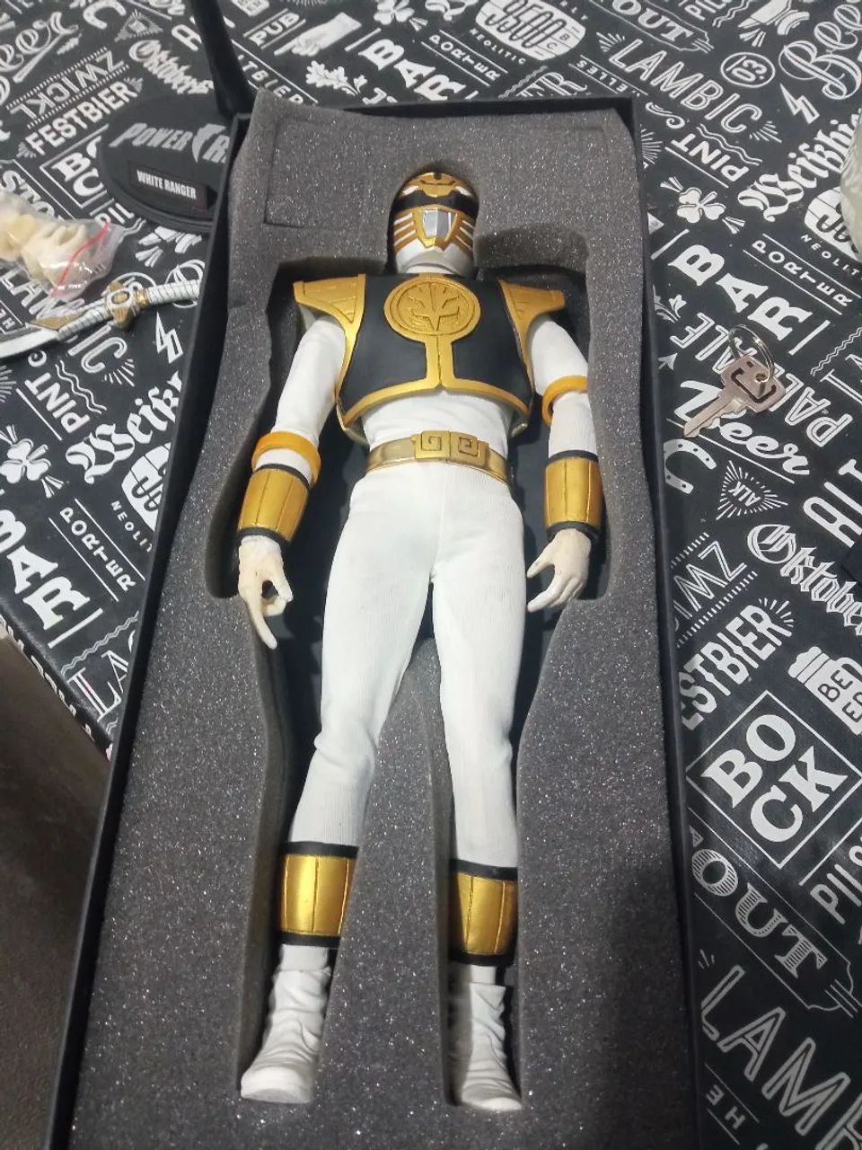 Power Rangers Branco Custom 30cm + Base