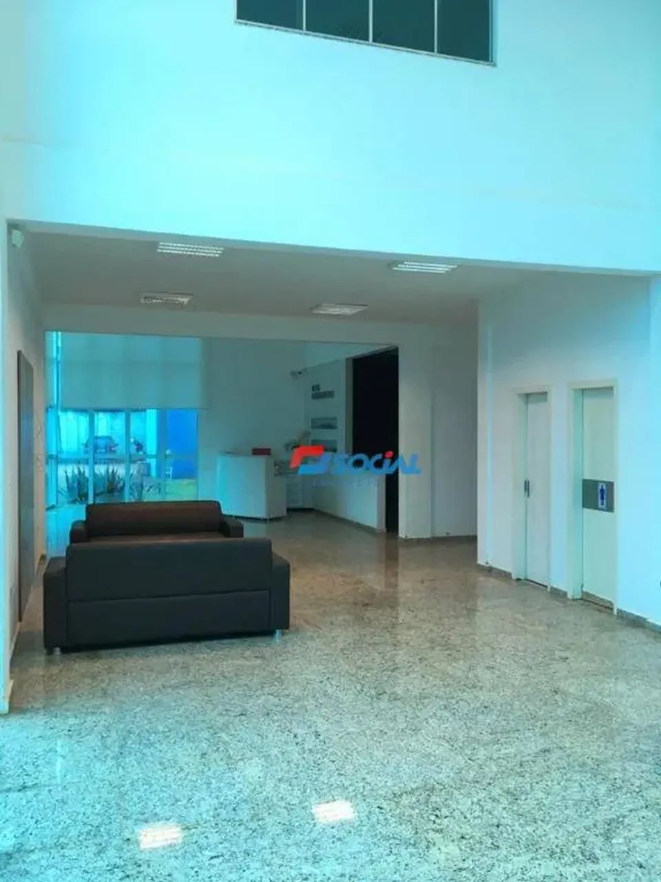 Prédio comercial com amplo galpão e pátio de manobras, Rua da Beira, B: Roque - Foto 5