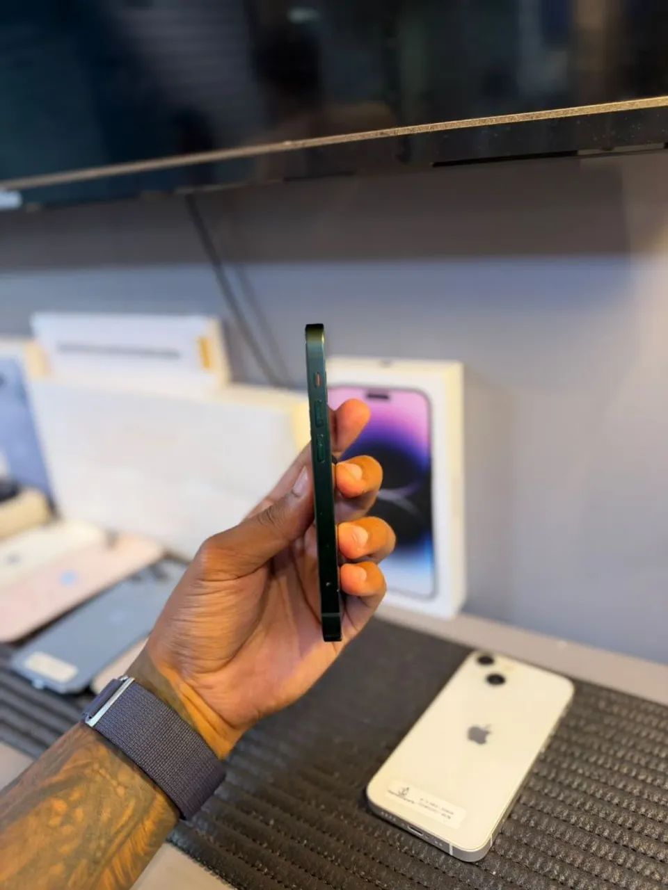 IPHONE 13 MINI 128GB<br>R$ 1.599 - Foto 3