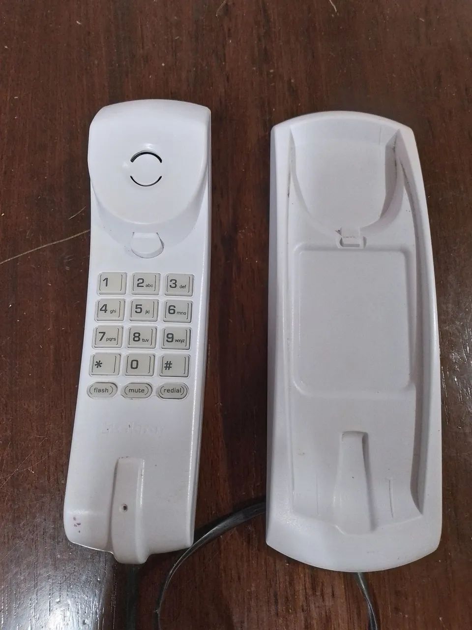 Telefone fixo de parede