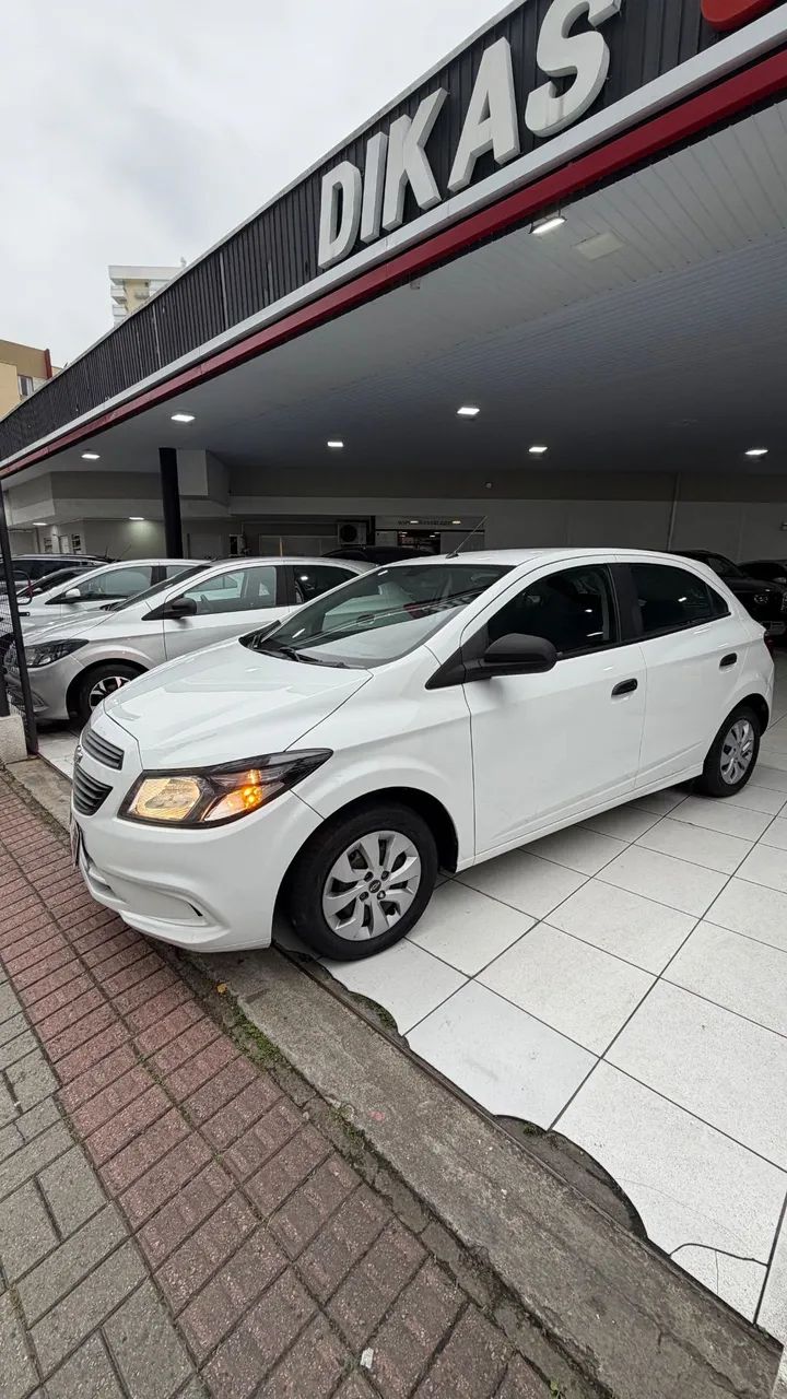 Chevrolet Onix JOY Hatch 1.0 8V Flex Mec. 4P 2019