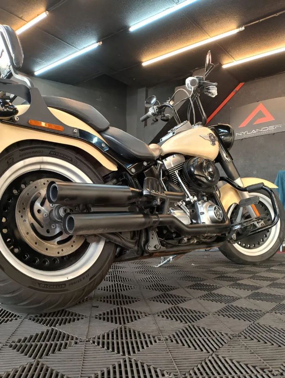 Linda HARLEY DAVIDSON FAT BOY  - Foto 3