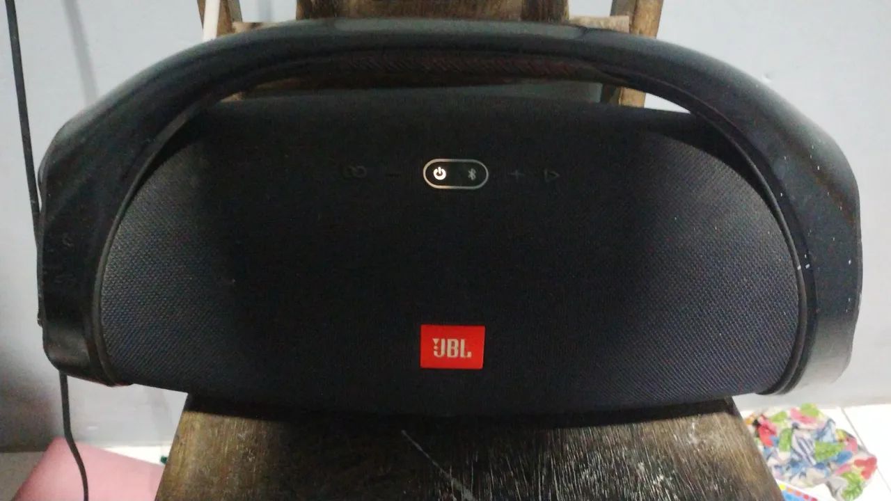 JBL Boombox 2