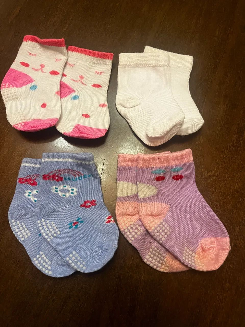 4 pares de Meias para bebê menina 3-6 meses - Foto 3
