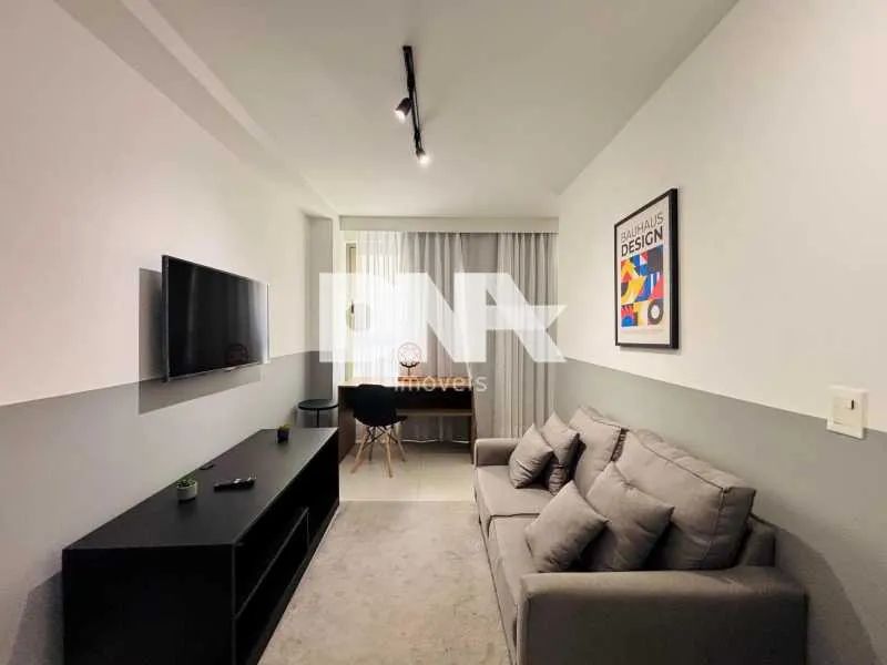 Apartamento : / Residencial / Leblon