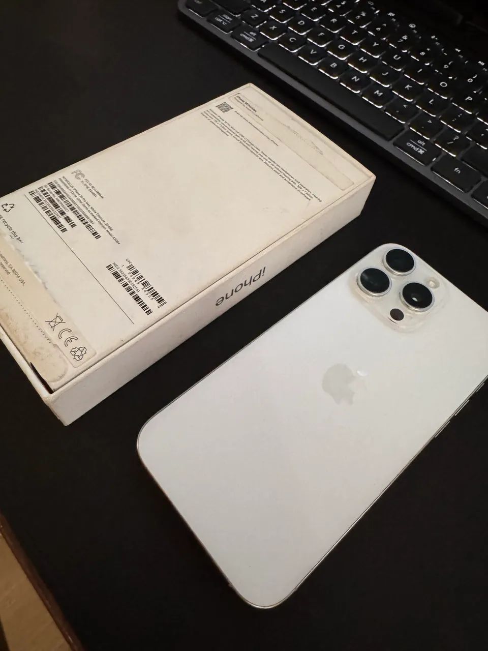 iPhone 16 Pro Max 256Gb White Titanium - Celulares e Smartphones