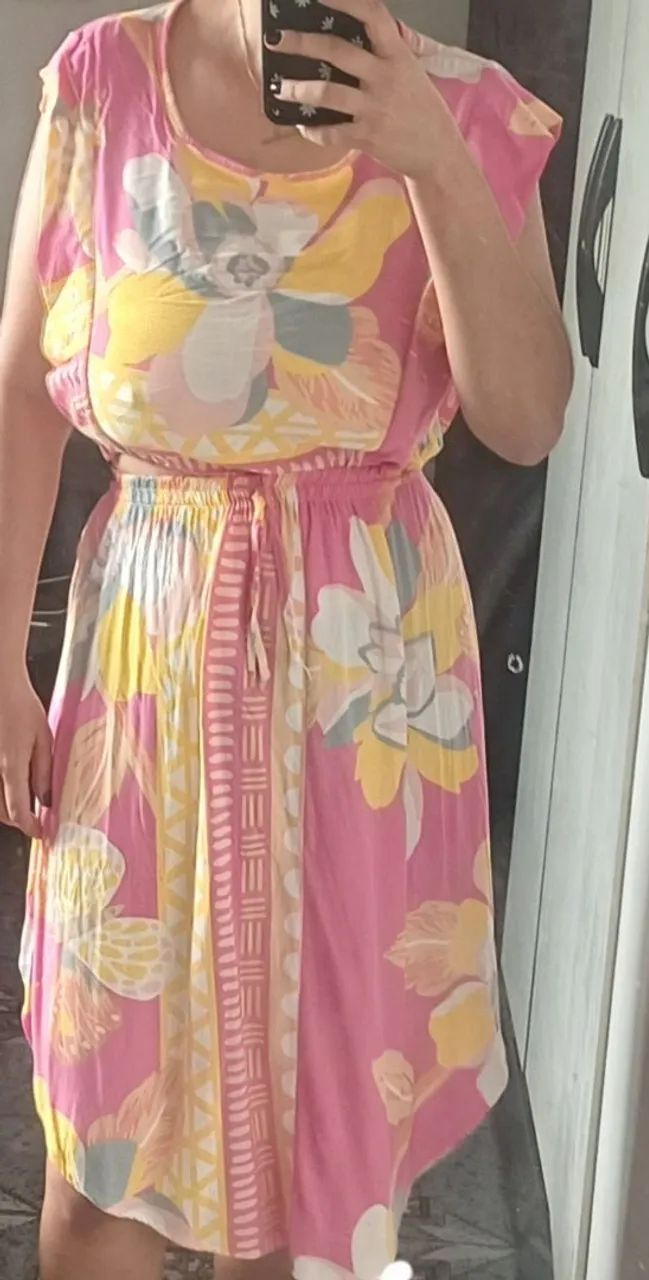 Conjunto de croppet e saia 