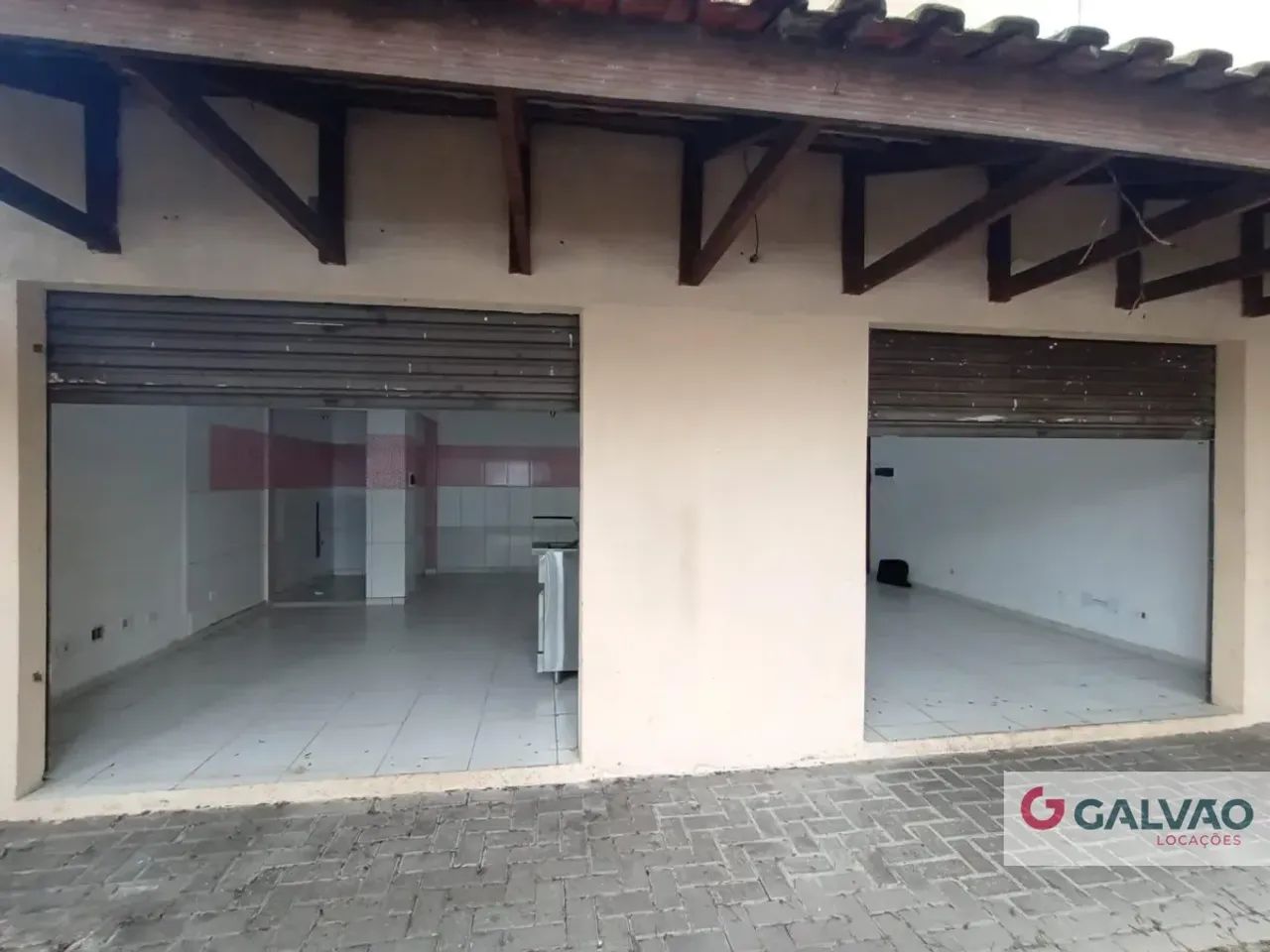 Loja no Abranches de 64,83 m² - 34925.005-GL