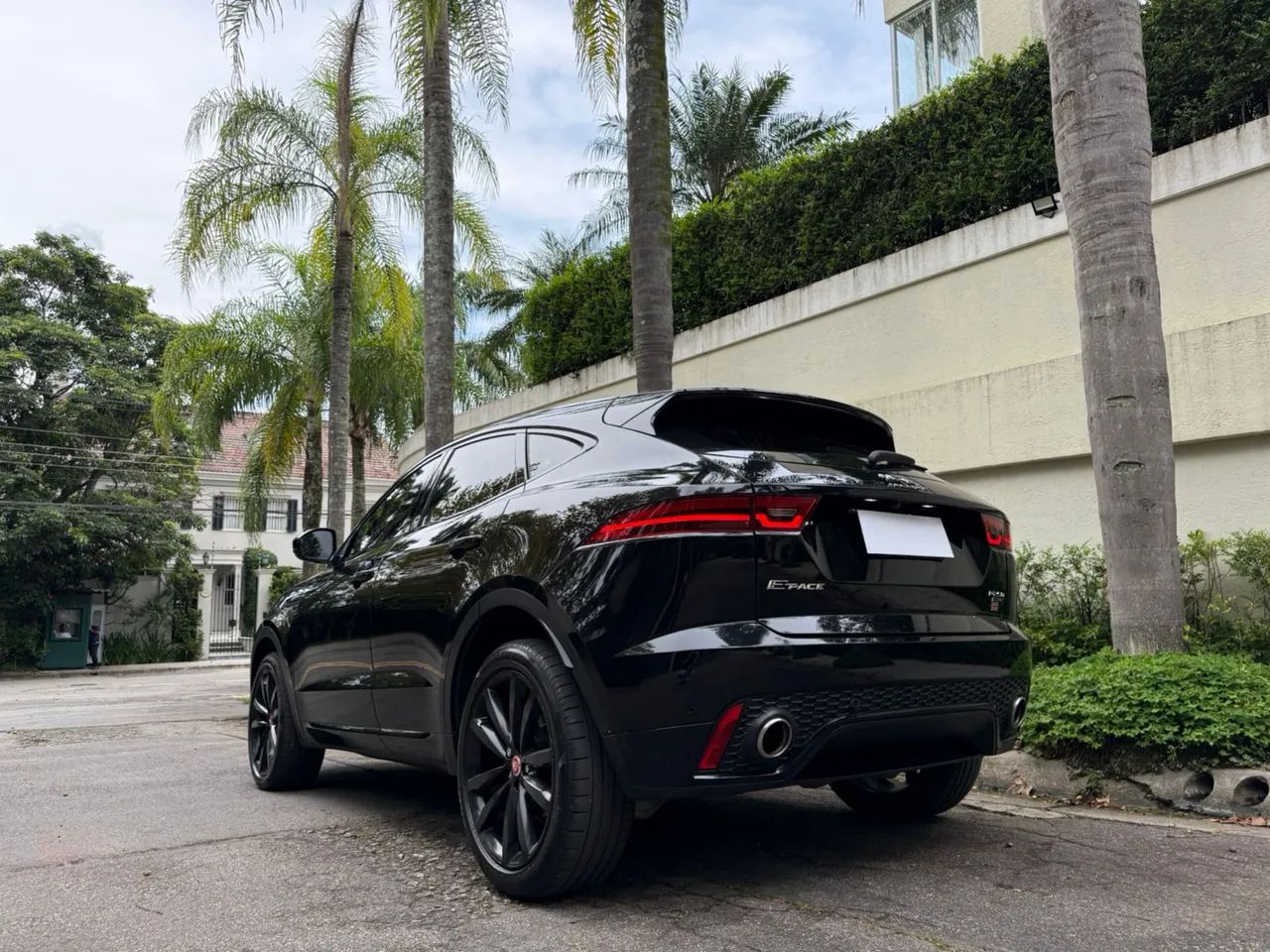 Jaguar E-Pace R-dynamic S 2.0 AWD 249cv Aut. 2019 - Foto 4