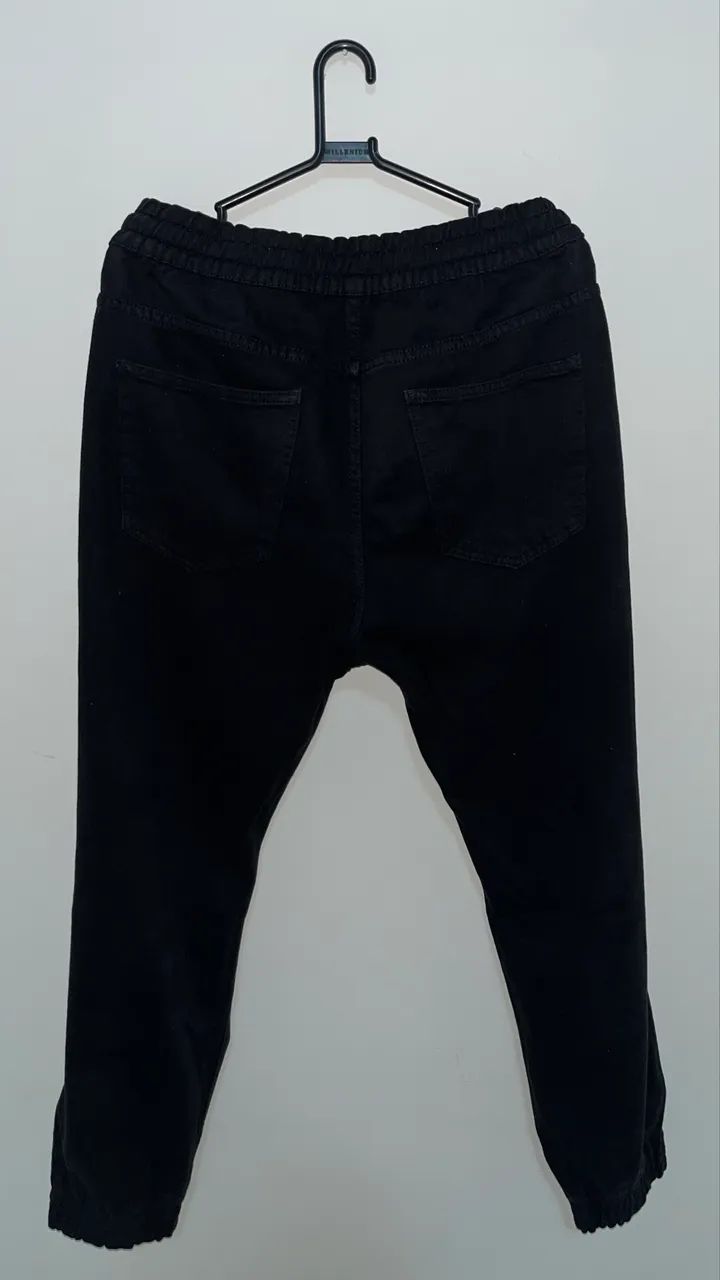 Calça Sarja Pool Jeans Riachuelo preta destroyed - Usada - Foto 2