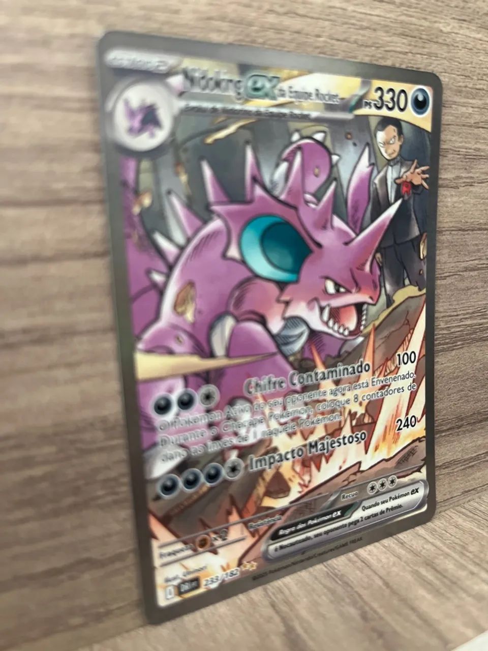 Card Pokémon Nidoking ex da Equipe Rocket (233/182) - Foto 3