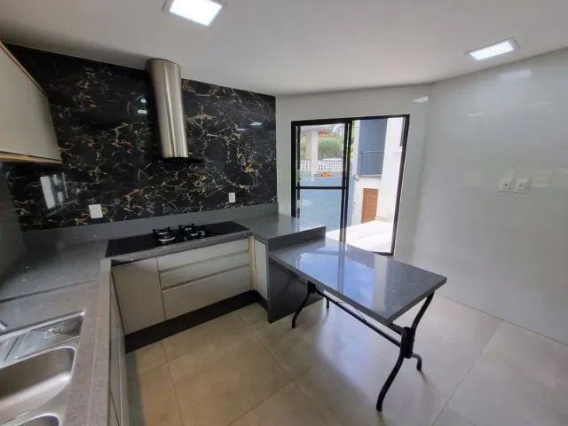 Casa no Condomínio Village com 4 Quartos 1 Suíte e 810 m² - Lauro de Freitas (SM) - Foto 5