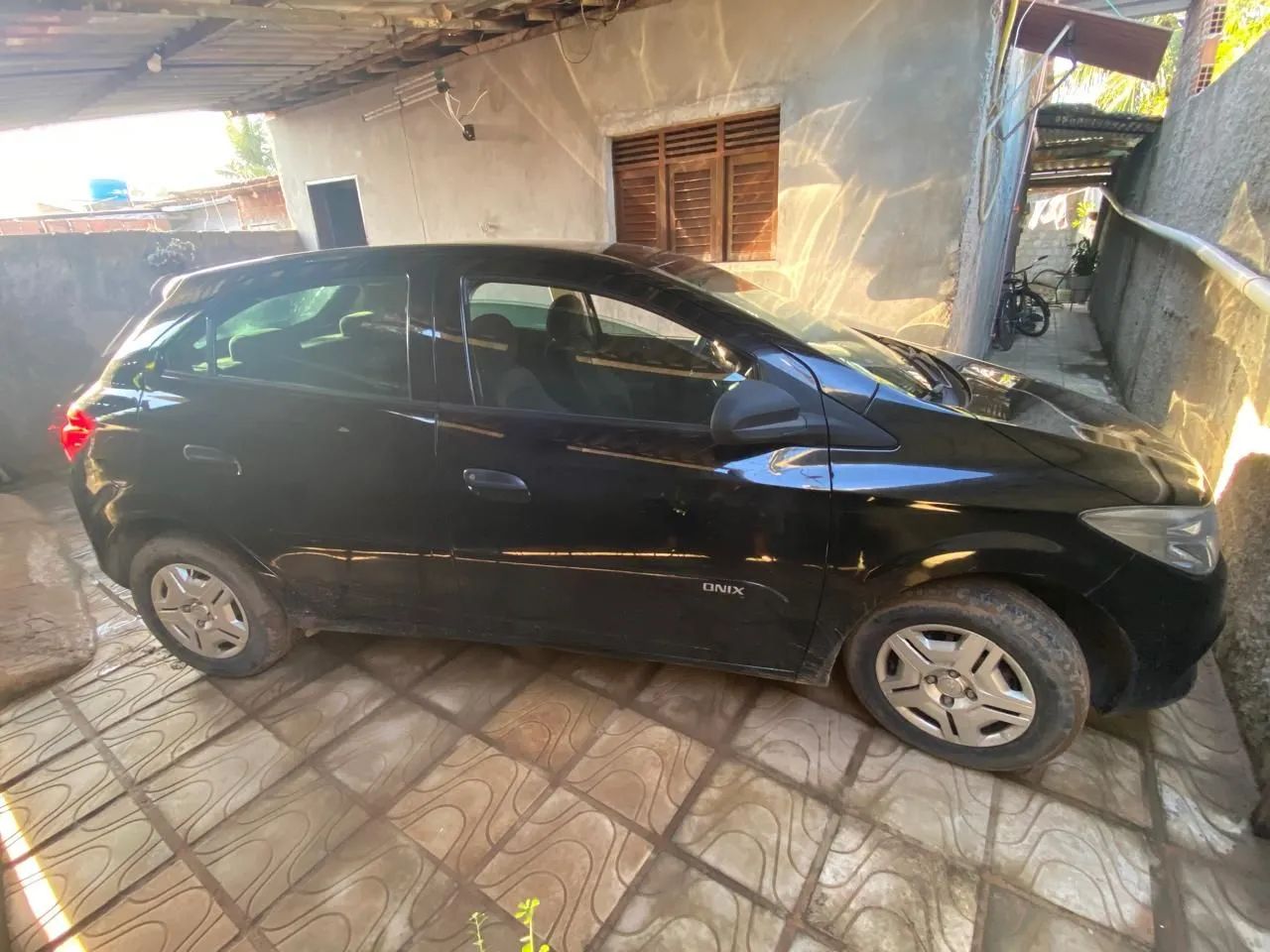 Chevrolet Onix ONIX HATCH LS 1.0 8V FLEXPOWER 5P MEC. 2015