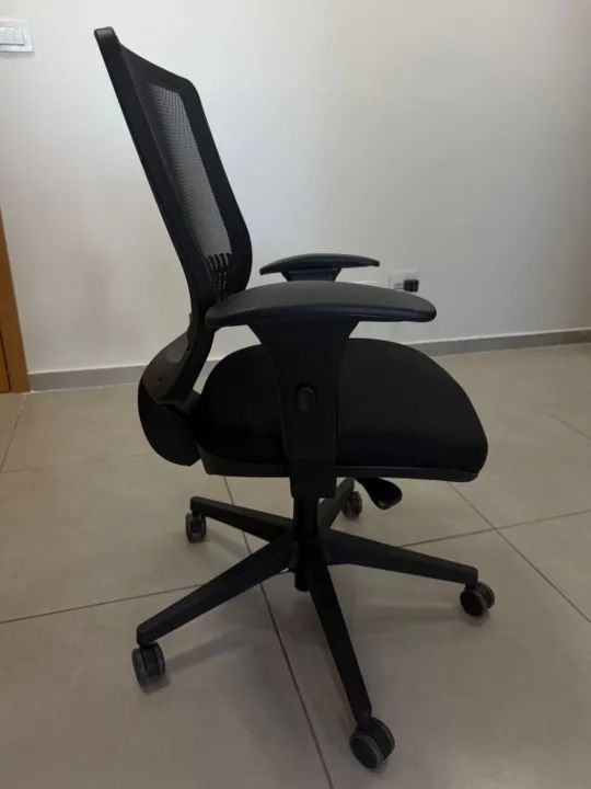 4 cadeiras FlexForm - Praticamente Novas - Foto 3