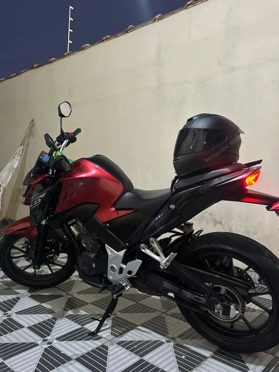 CB Twister 300 ZERADA  - Foto 2