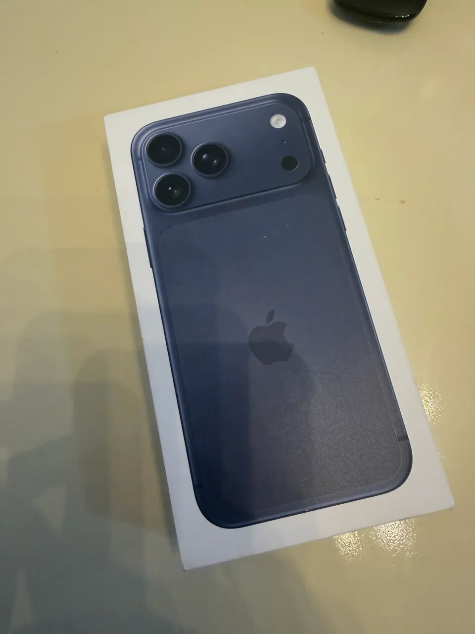 Iphone 17 pro max azul 256 (LACRADO) - Foto 3
