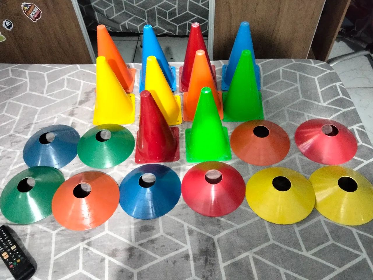 Cone e chapéu chinês para treinar 