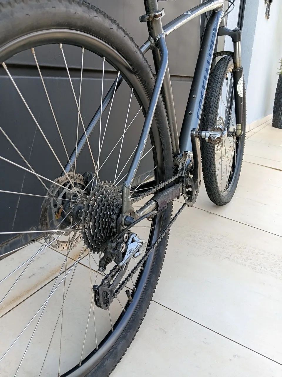 Bicicleta specialized rockhopper aro 29 - Foto 3