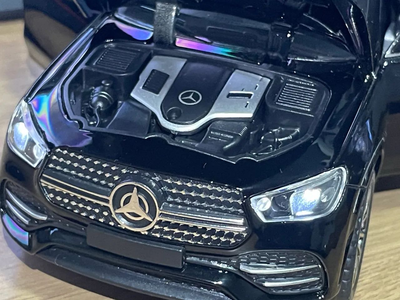Miniatura Mercedes-Benz GLE 350 - 1:24 - Foto 3
