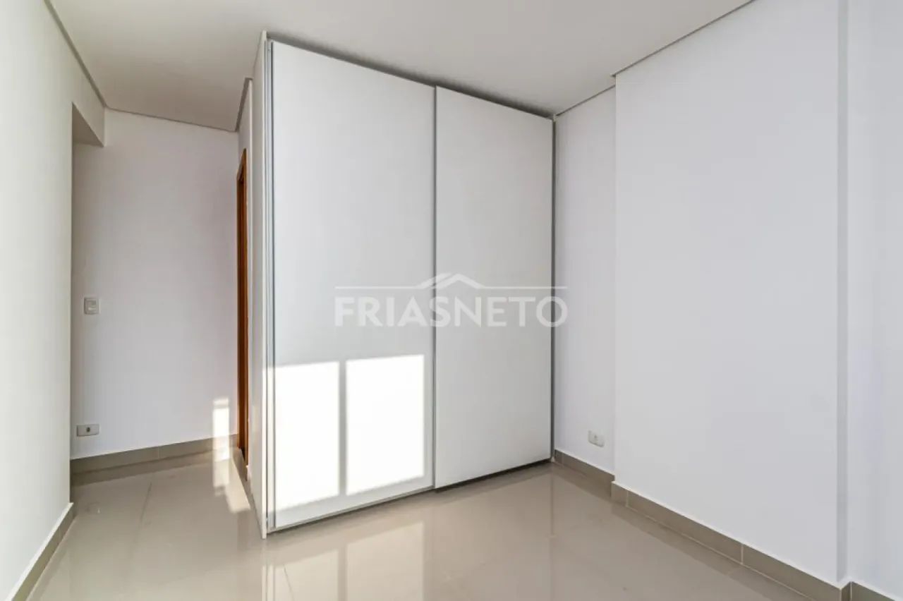 Apartamento no centro da cidade com três dormitórios - Foto 5