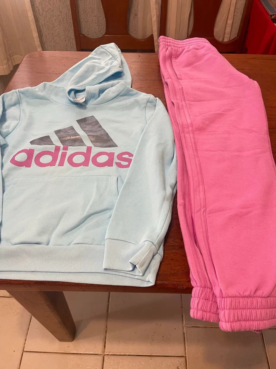 Blusas de moleton Gap e Adidas usado - Foto 2