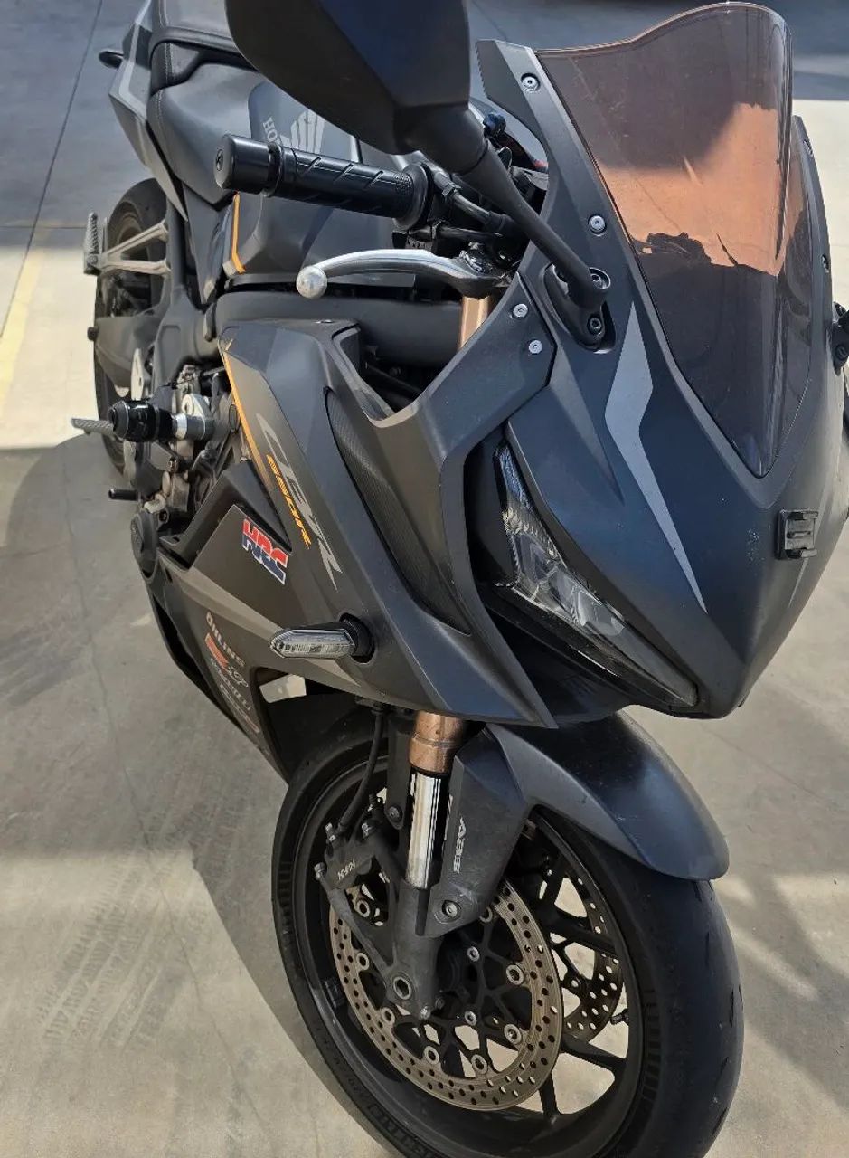CBR 650 R, 2022, com acessórios  - Foto 4