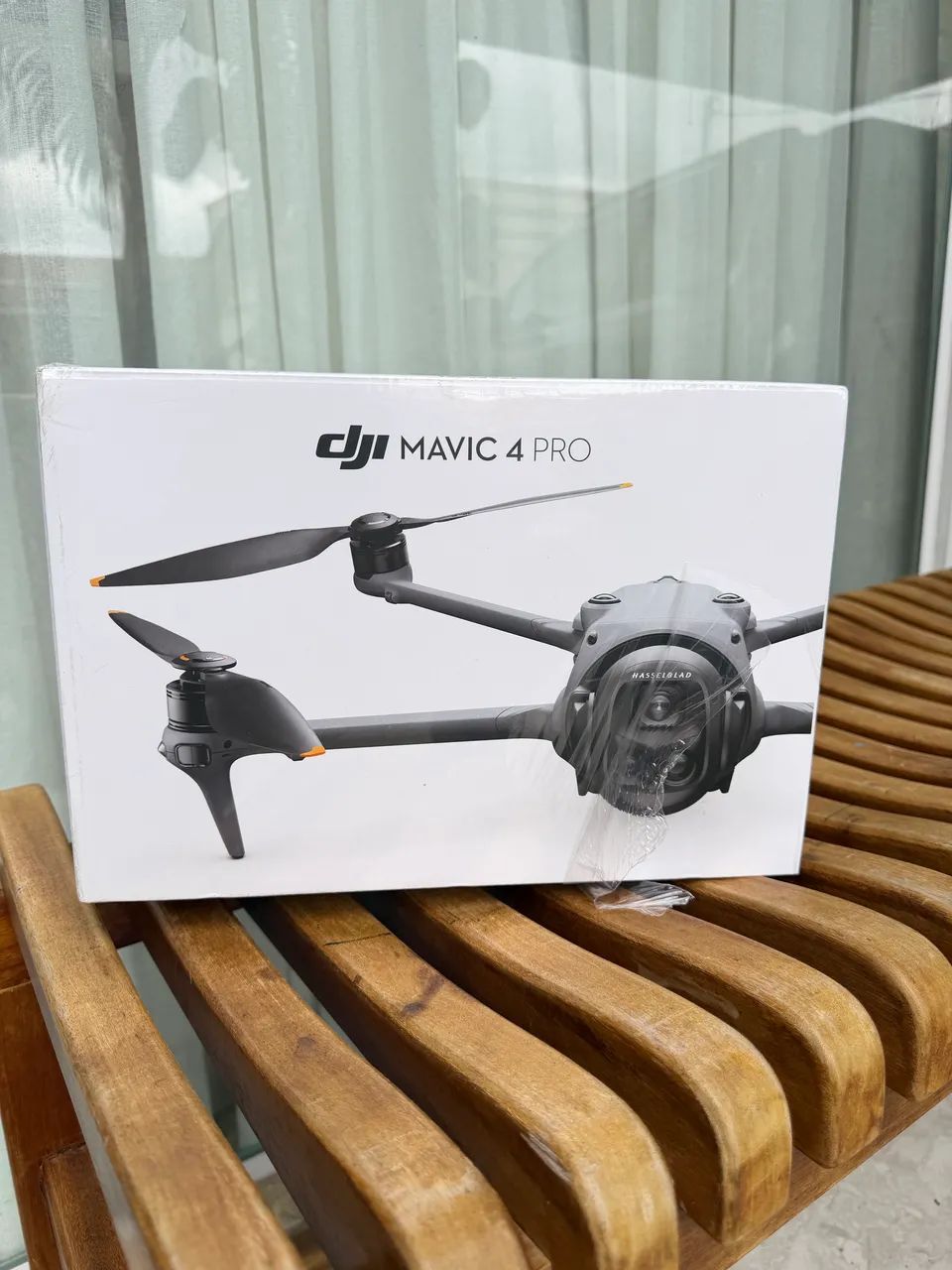 DJI mavic 4 pro