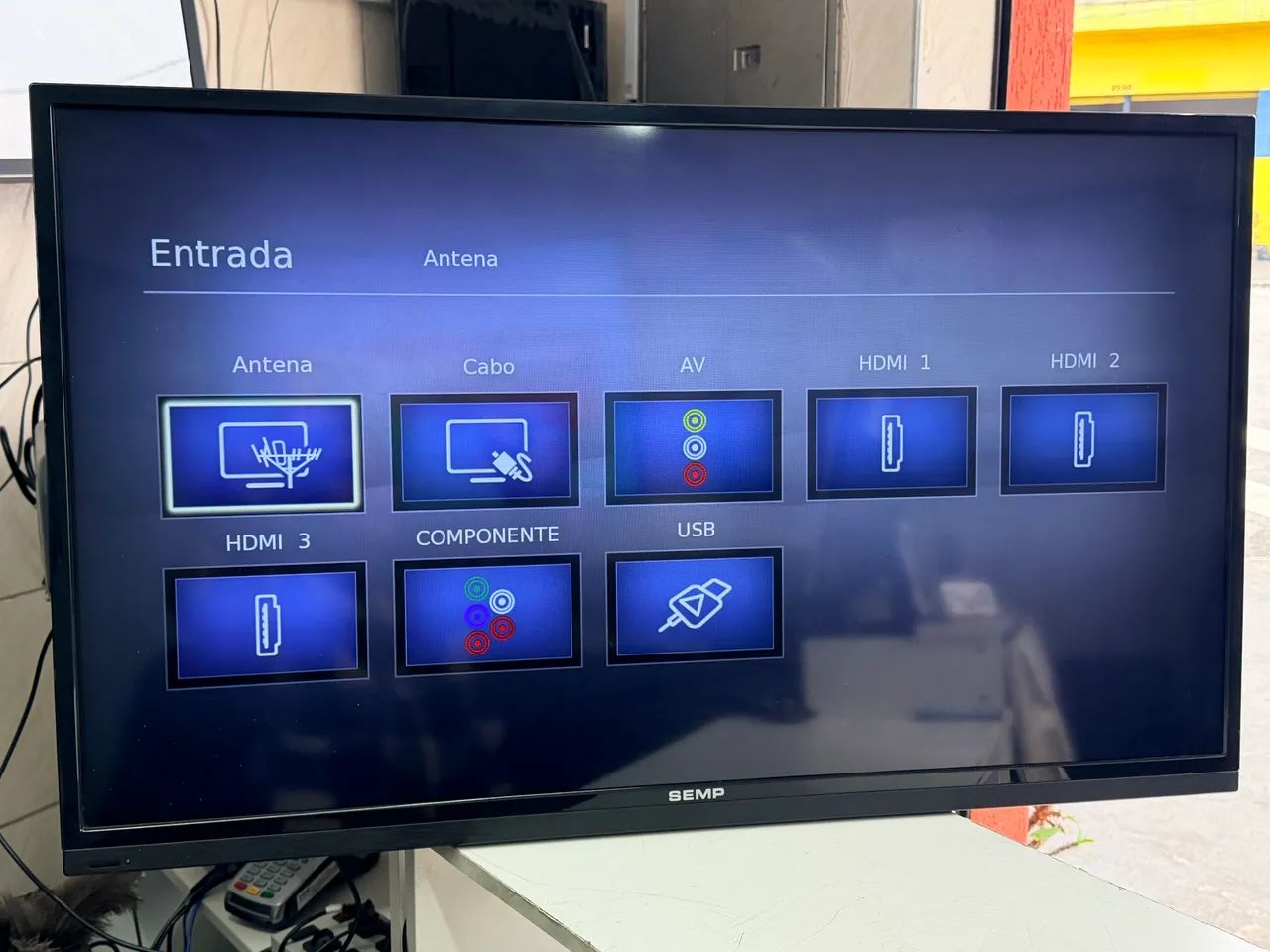 Tv led semp thosiba 40 polegadas  - Foto 3