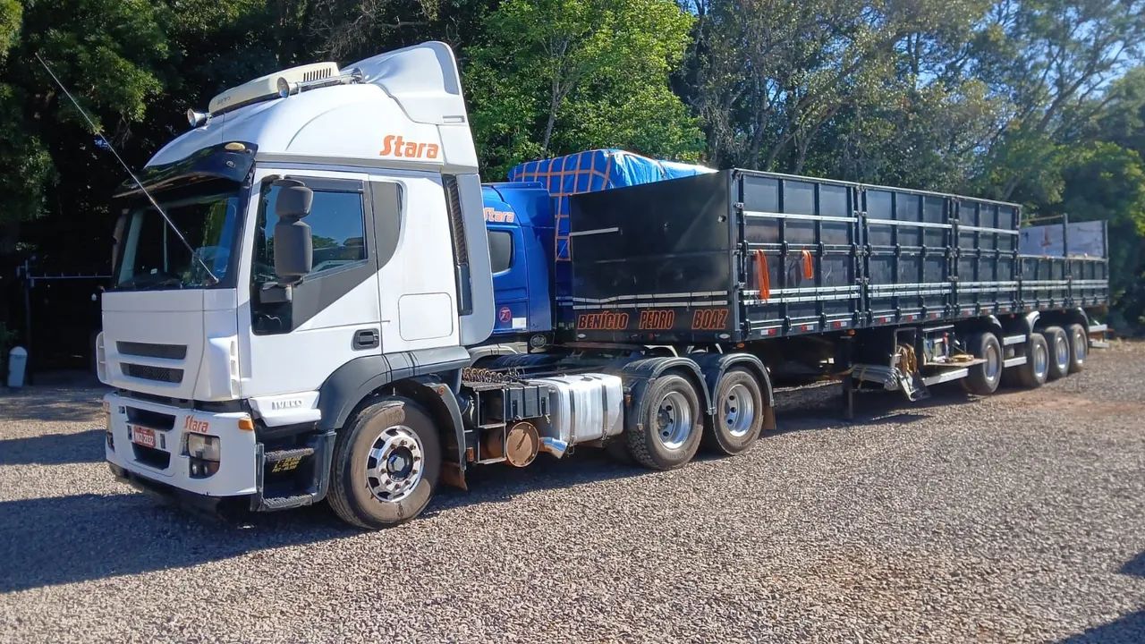Vende-se  Iveco e graneleira