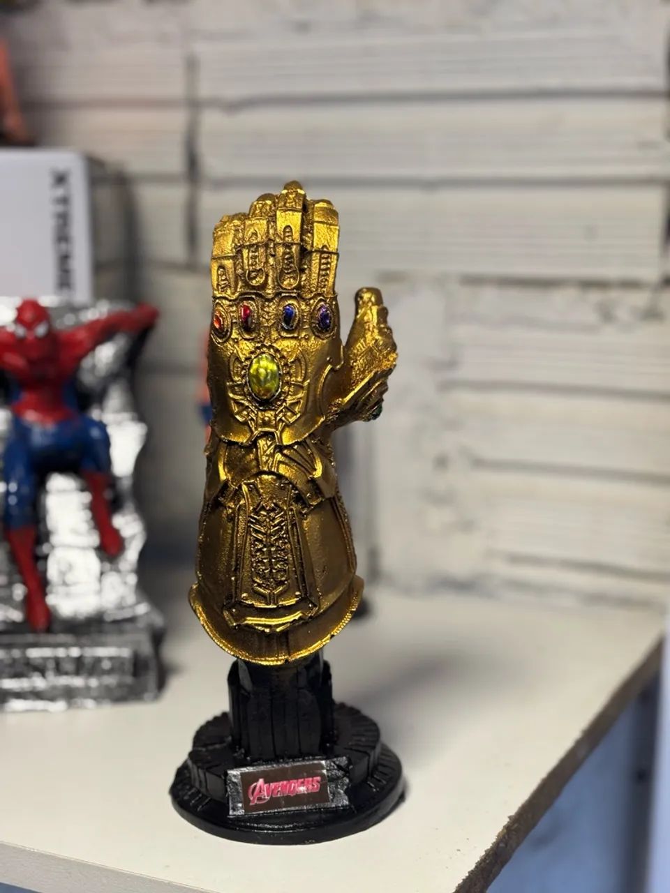 Manopla do Thanos Actions Figures - Resina - Foto 2