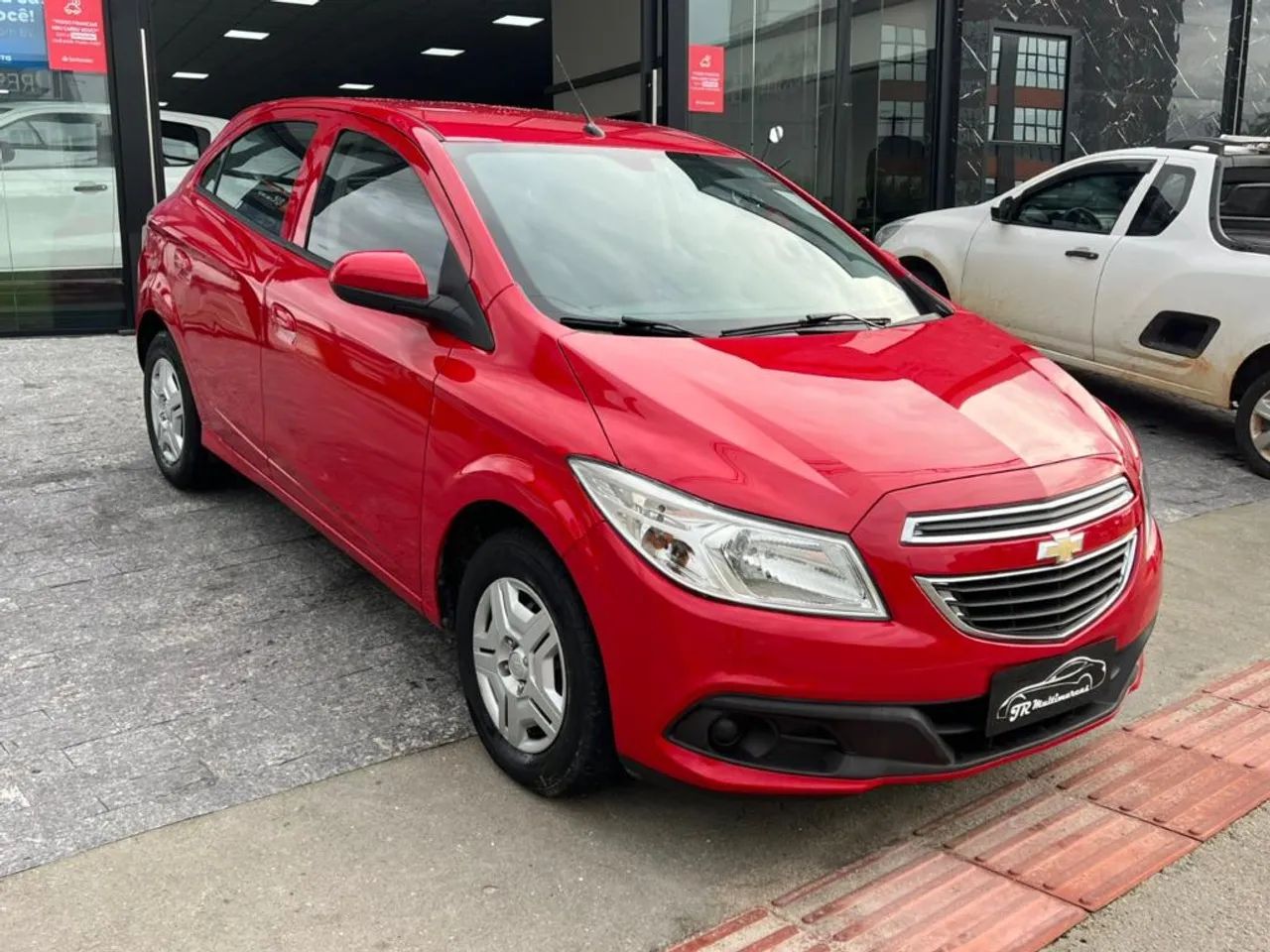 Chevrolet Onix Hatch 1.0 12V Flex Mec. 4P 2013 - Foto 2