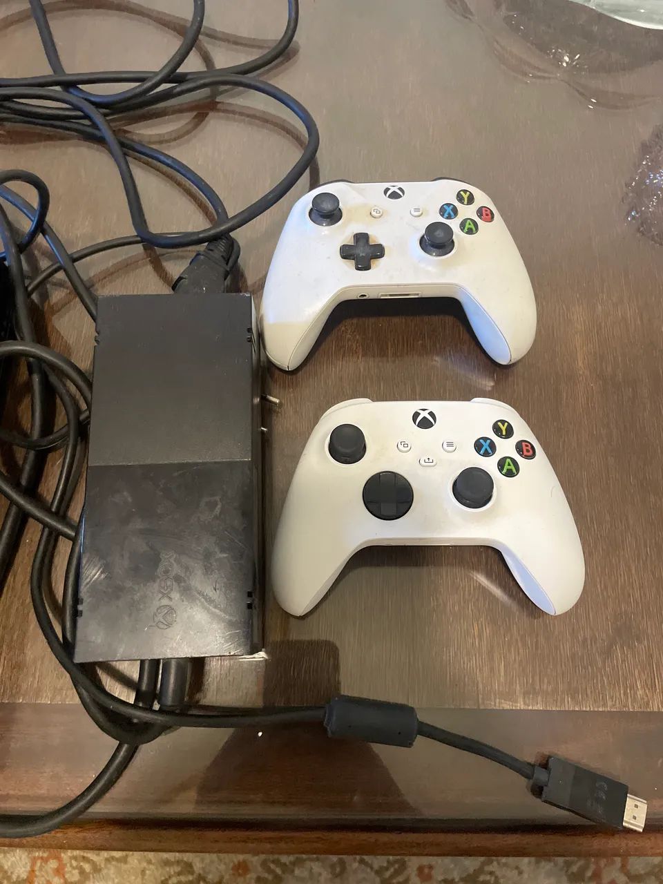 Xbox one com kinect 3 controles  - Foto 2