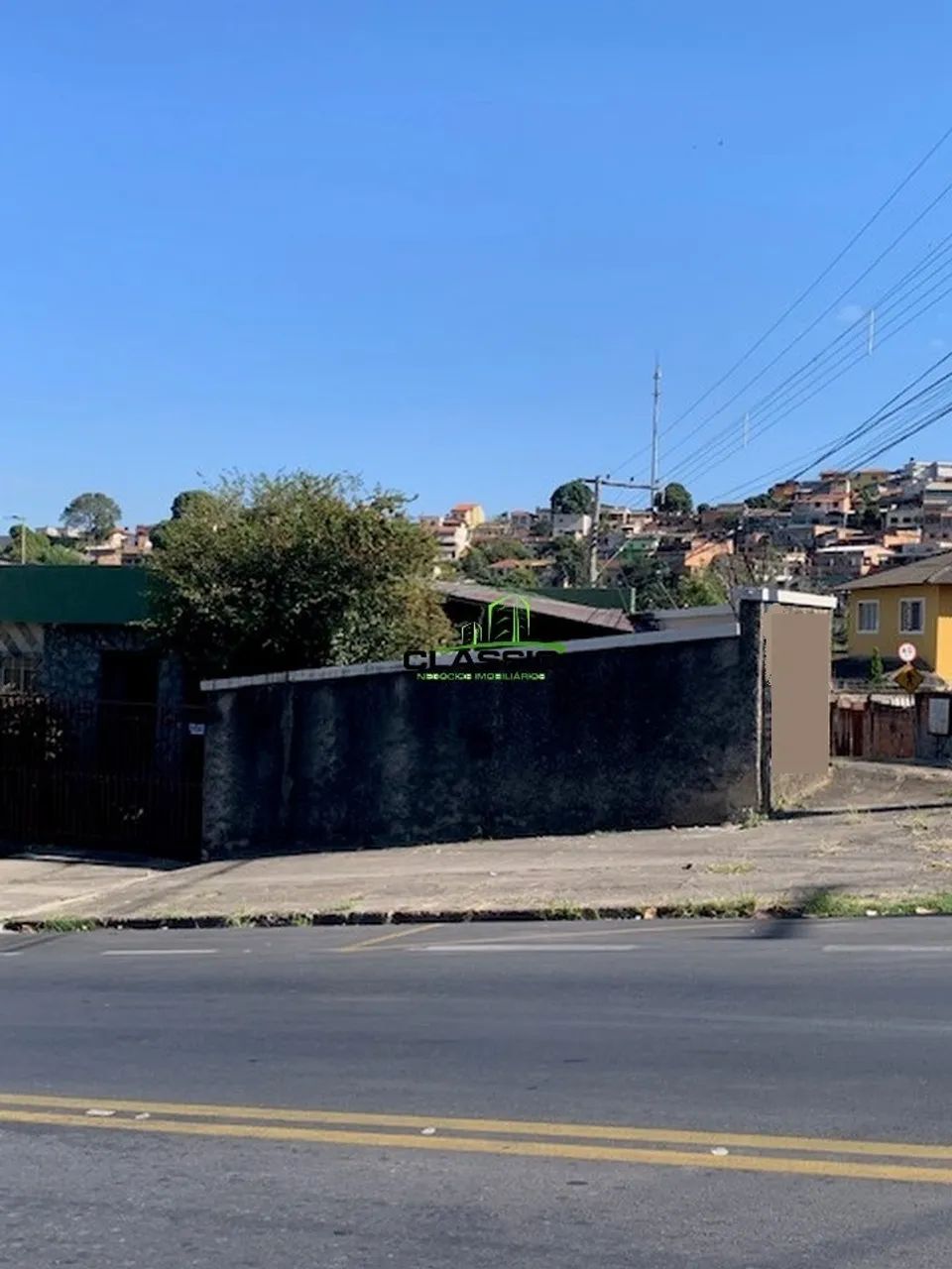 Casa comercial, loja, 2 vagas para caminhão