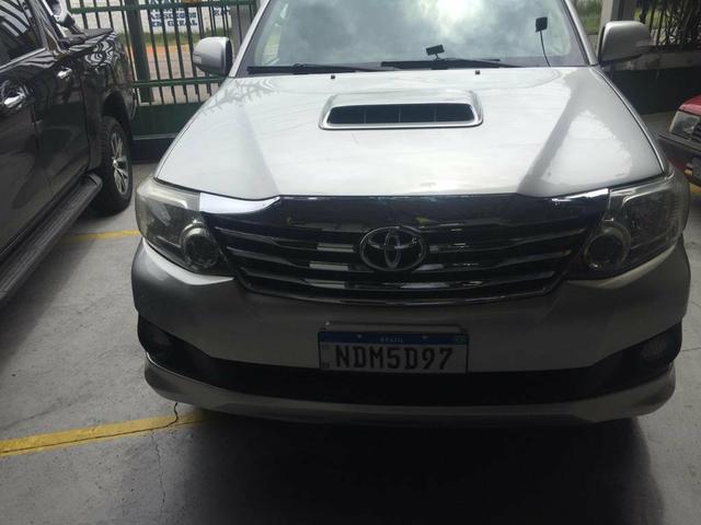 Toyota Hilux. CD 4X4 Sw4 2014 - Foto 3