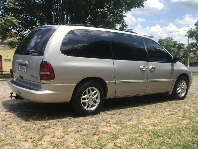 Chrysler Grand Caravan LX 4WD 3.8 V6 2000 180cv 4x4 - Foto 2