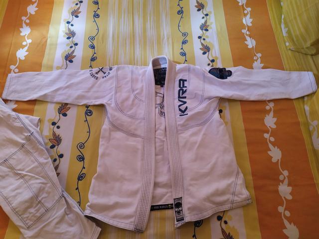 Kimono kvra shadow branco F3 ( NOVO )
