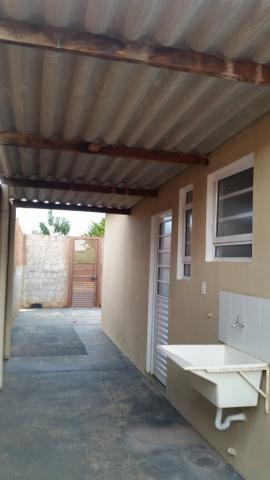 Casa 03 dormitórios para alugar - Foto 2
